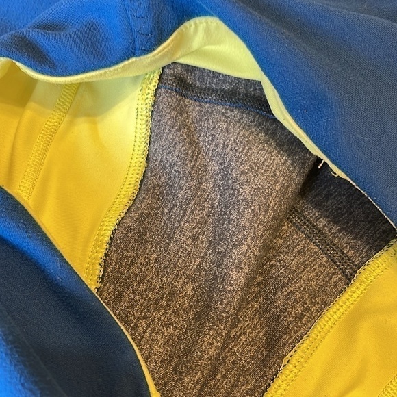 Lululemon size 6 reversible full-length leggings - Picture 3 of 6